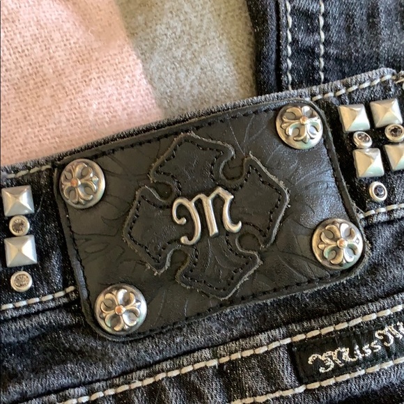 Vintage Y2K Black Studded and Rhinestoned Miss Me Skinny Jeans - Picture 5 of 8